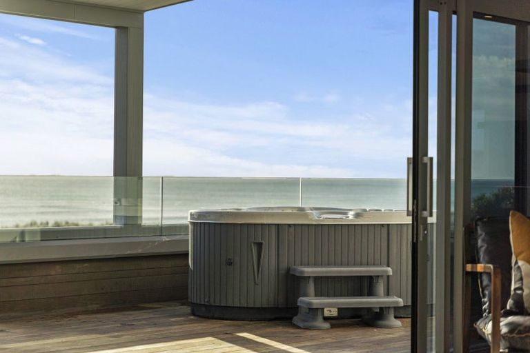 Photo of property in 357b Oceanbeach Road, Mount Maunganui, 3116