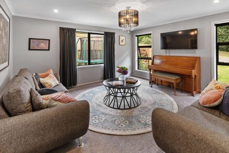 Photo of property in 1 Attrill Place, Tawhero, Whanganui, 4501