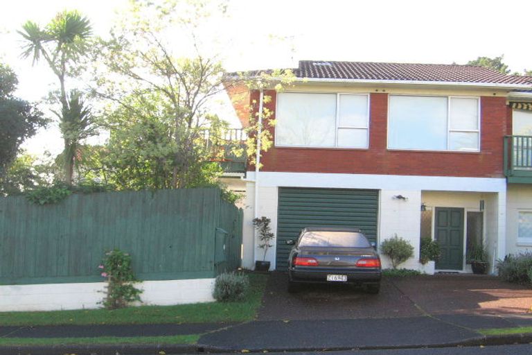Photo of property in 1 Galaxy Drive, Mairangi Bay, Auckland, 0630
