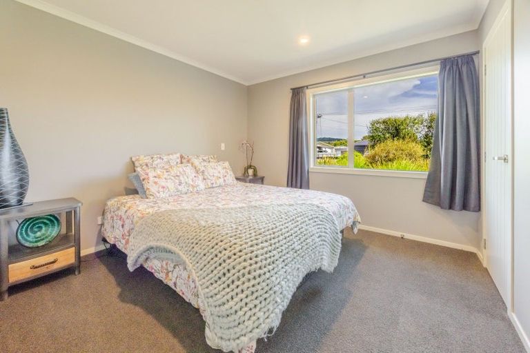 Photo of property in 13 Bell Street, Otane, 4202