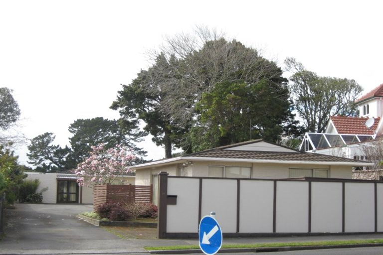 Photo of property in 65 Victoria Road, New Plymouth, 4310
