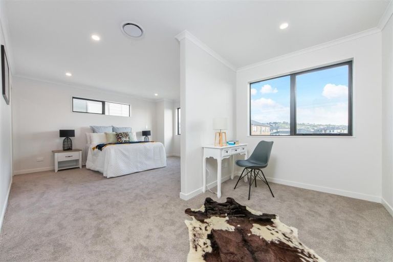 Photo of property in 45 Drumconnell Drive, Flat Bush, Auckland, 2019