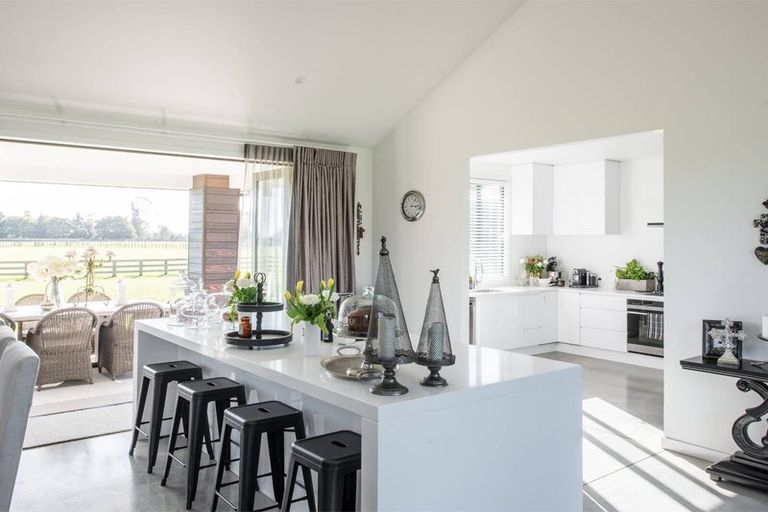 Photo of property in 238 Clifton Road, Whitford, 2571