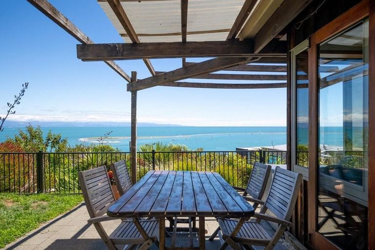 Photo of property in 22 Albert Road, Stepneyville, Nelson, 7010