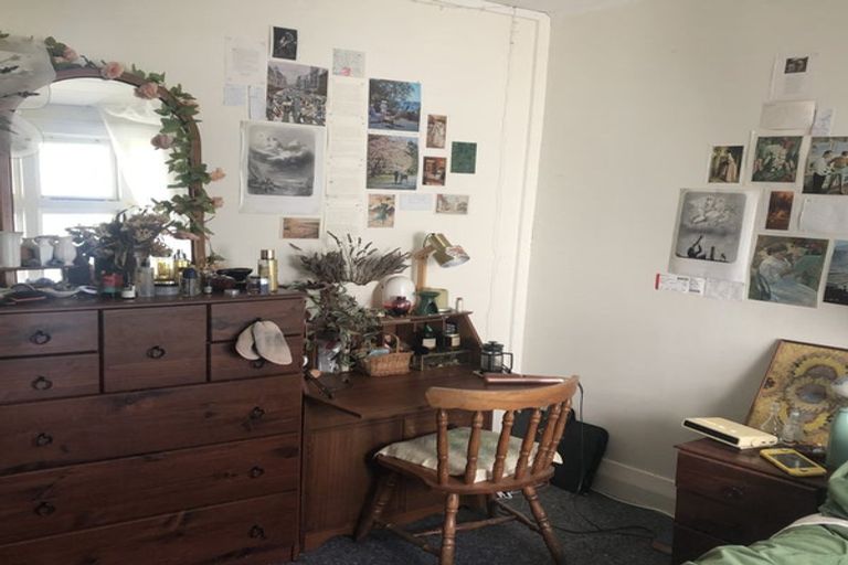 Photo of property in 135 Wallace Street, Mount Cook, Wellington, 6021