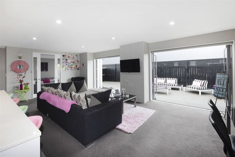 Photo of property in 5 Torrey Pines, Waimairi Beach, Christchurch, 8083