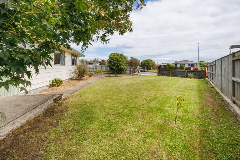 Photo of property in 3 Clutha Place, Westbrook, Palmerston North, 4412
