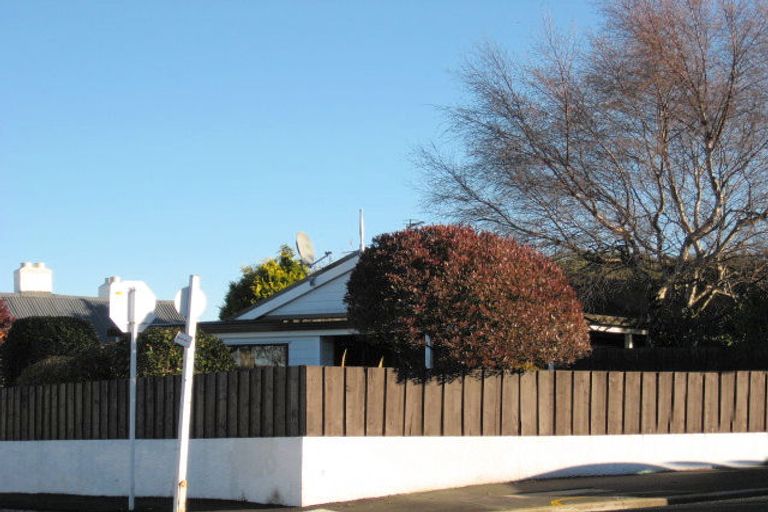 Photo of property in 152 Eglinton Road, Mornington, Dunedin, 9011