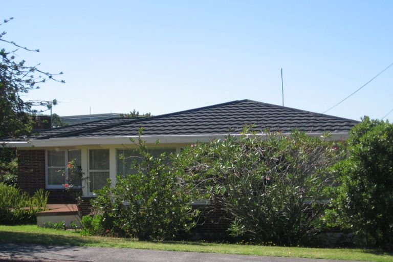 Photo of property in 33 Sunrise Avenue, Murrays Bay, Auckland, 0630