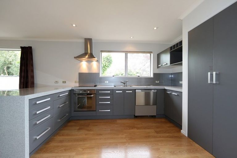 Photo of property in 3 Trigg Crescent, Taradale, Napier, 4112