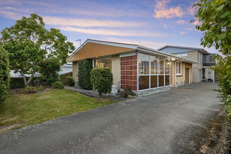 Photo of property in 1/801 Main North Road, Belfast, Christchurch, 8051