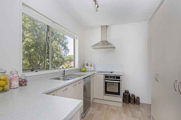 Photo of property in 1/57 Butley Drive, Farm Cove, Auckland, 2012