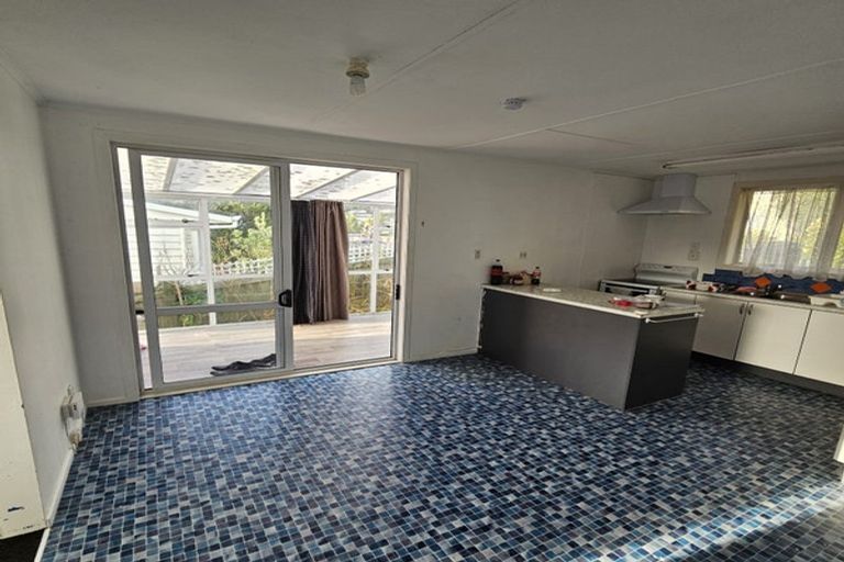 Photo of property in 75 Waihemo Street, Waitangirua, Porirua, 5024