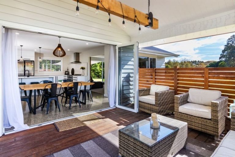 Photo of property in 65 Dalmore Way, Acacia Bay, Taupo, 3385