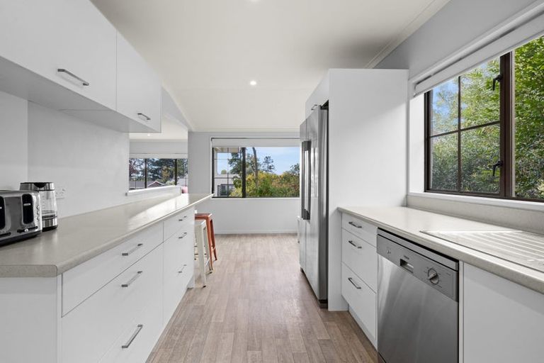 Photo of property in 10 Ritchie Place, Havelock North, 4130