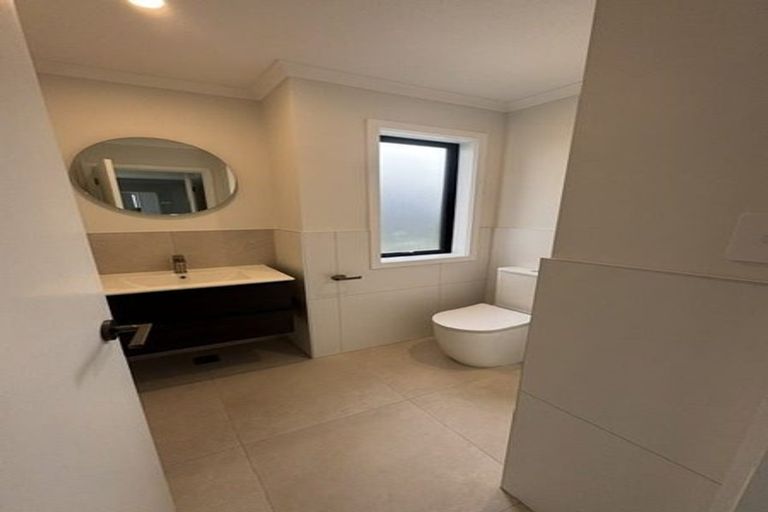 Photo of property in 660e Swanson Road, Swanson, Auckland, 0612