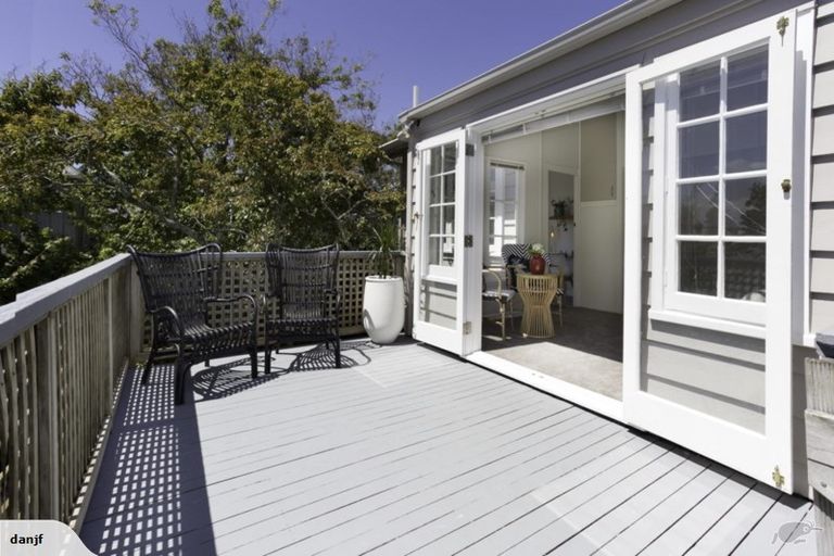 Photo of property in 26 Aramoana Avenue, Devonport, Auckland, 0624