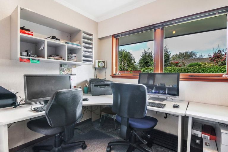 Photo of property in 2/19 Raxworthy Street, Ilam, Christchurch, 8041