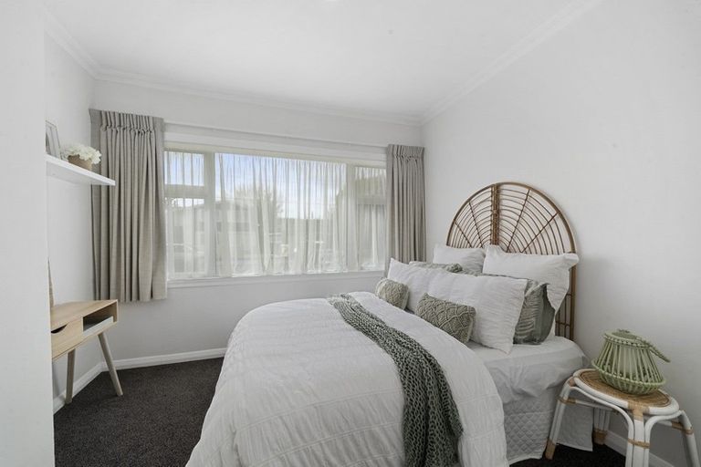 Photo of property in 10 Karaka Grove, Raumati Beach, Paraparaumu, 5032