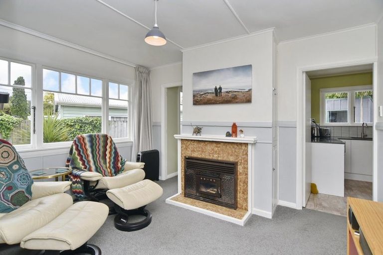 Photo of property in 17 Penfold Square, Leithfield, 7481