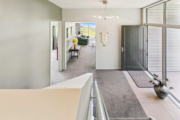 Photo of property in 77a Nicholson Road, Khandallah, Wellington, 6035