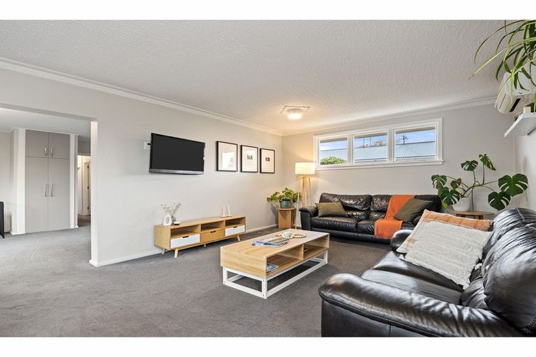 Photo of property in 1/56 Nottingham Avenue, Halswell, Christchurch, 8025