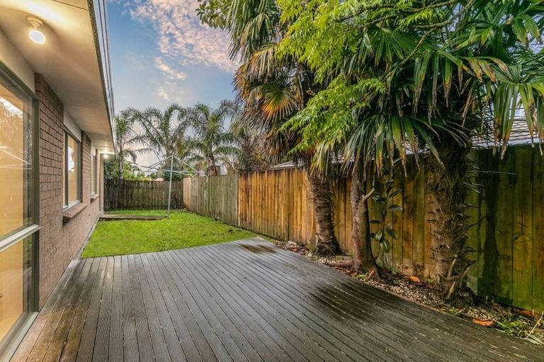Photo of property in 84a Glengarry Road, Glen Eden, Auckland, 0602