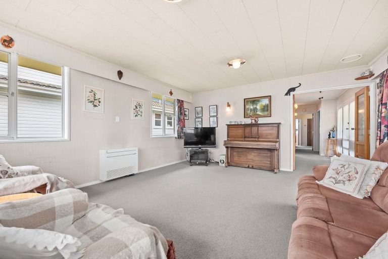 Photo of property in 61 Orr Crescent, Hutt Central, Lower Hutt, 5011