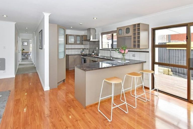 Photo of property in 1 Malte Brun Place, Papatoetoe, Auckland, 2025