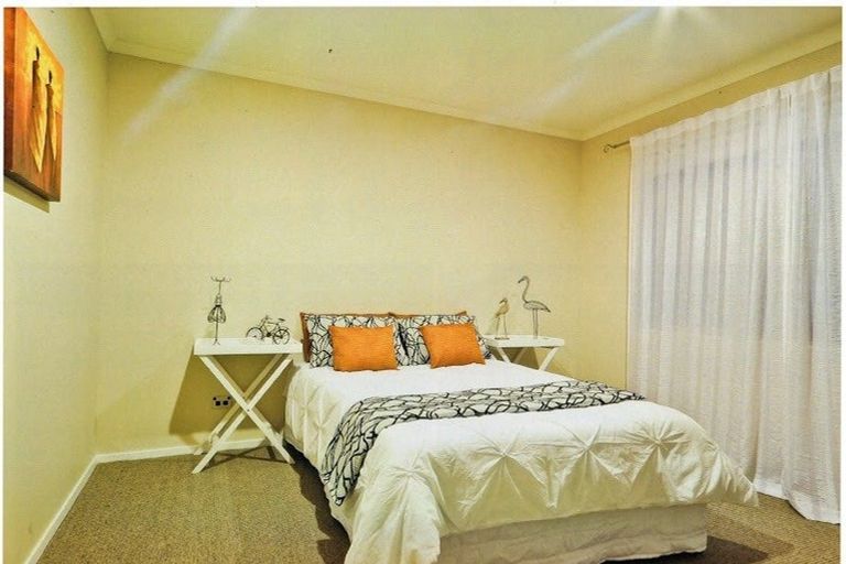 Photo of property in 20 Azure Place, Huntington, Hamilton, 3210