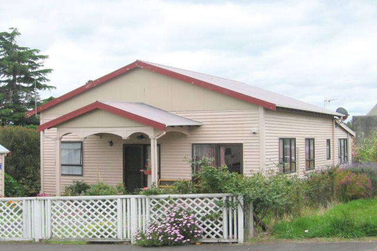 Photo of property in 12 Lawrence Avenue, Te Aroha, 3320
