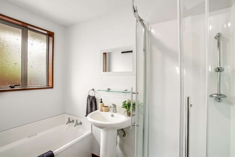 Photo of property in 1/89 Epsom Road, Sockburn, Christchurch, 8042