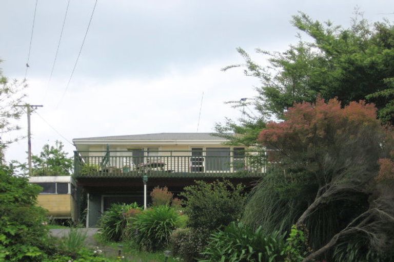 Photo of property in 100 Harbour View Road, Omokoroa, 3114