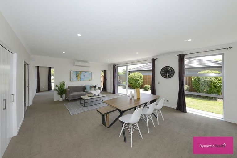 Photo of property in 16 Augustine Drive, Aidanfield, Christchurch, 8025