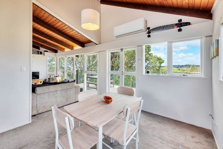 Photo of property in 132 Carlisle Road, Northcross, Auckland, 0632