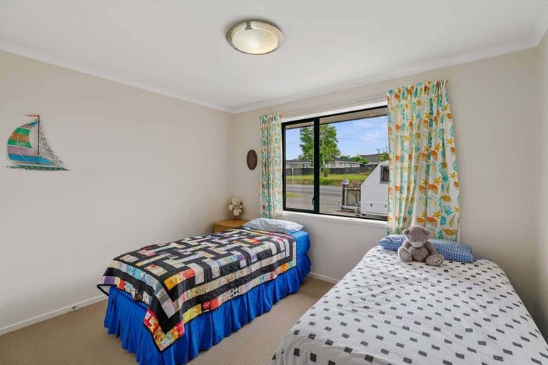 Photo of property in 96a Onerahi Road, Onerahi, Whangarei, 0110