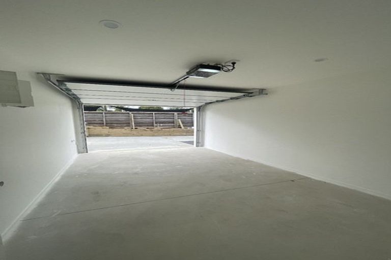 Photo of property in 514b Swanson Road, Ranui, Auckland, 0612