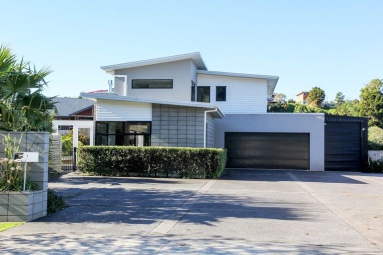 Photo of property in 13 Fernbrook Drive, Hurworth, New Plymouth, 4310