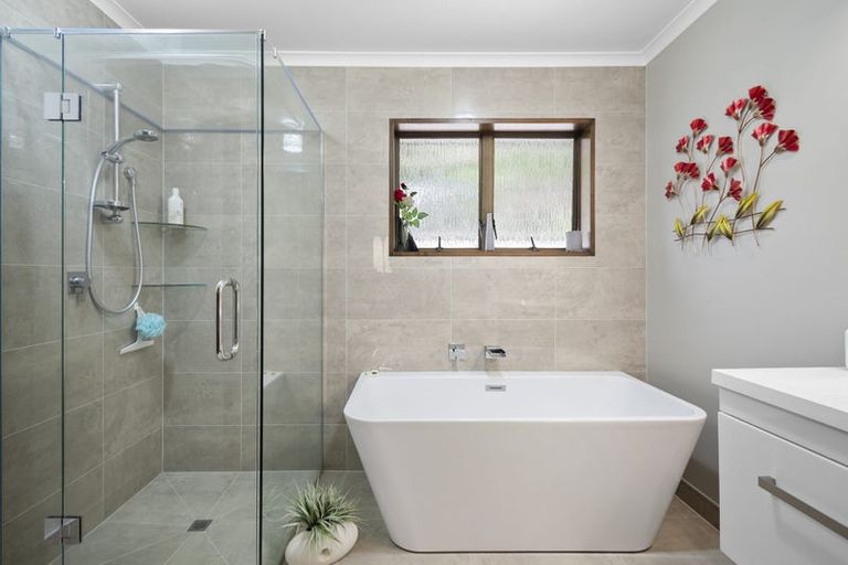 Photo of property in 27 Humphries Place, Awapuni, Palmerston North, 4412