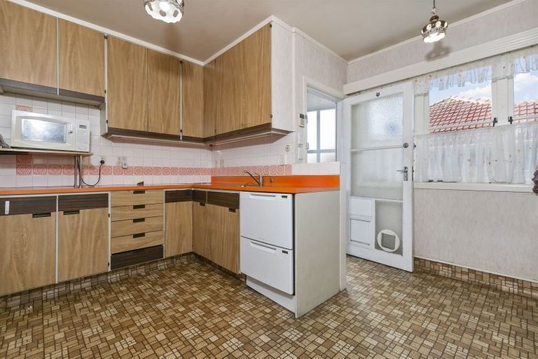 Photo of property in 14 Akehurst Avenue, New Lynn, Auckland, 0600