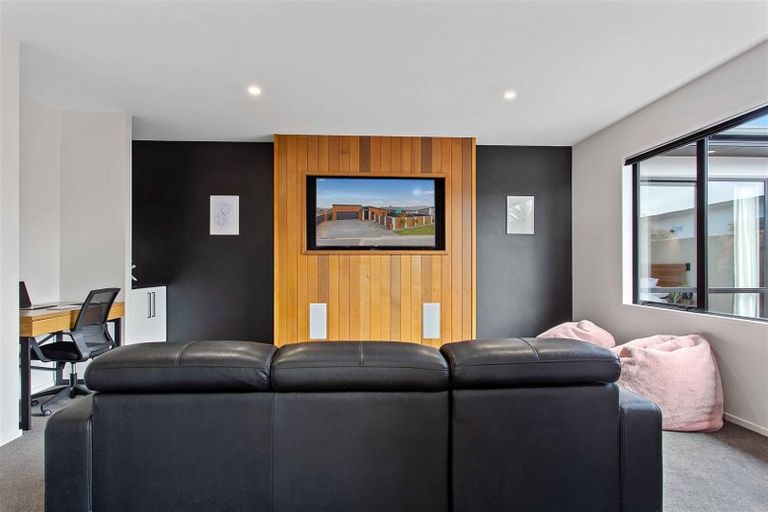 Photo of property in 28 Wakeman Way, Kaiapoi, 7630