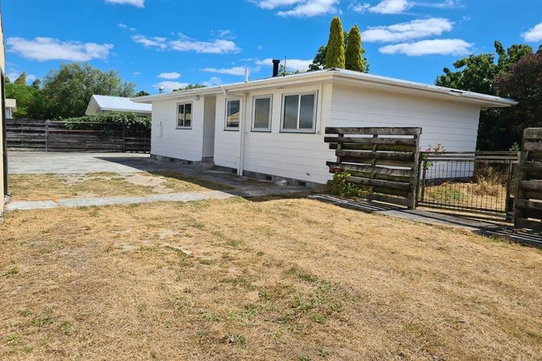 Photo of property in 27 Moore Crescent, Carterton, 5713