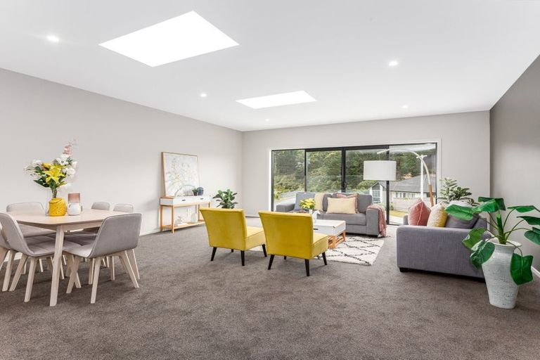 Photo of property in 8 Tradewinds Drive, Whitby, Porirua, 5024