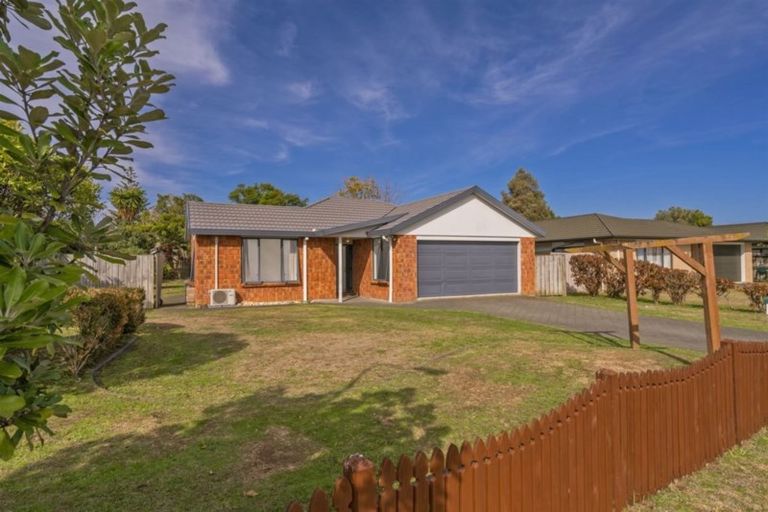 Photo of property in 34 Cholmondeley Crescent, Whitianga, 3510