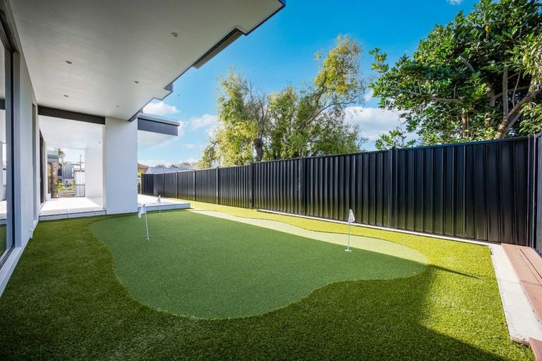 Photo of property in 17a Ewen Street, Hauraki, Auckland, 0622