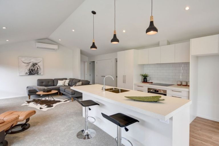 Photo of property in 2b Duke Street, Papakura, 2110