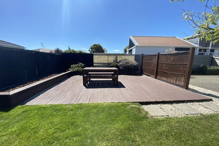 Photo of property in 15 Chilton Drive, Mairehau, Christchurch, 8052