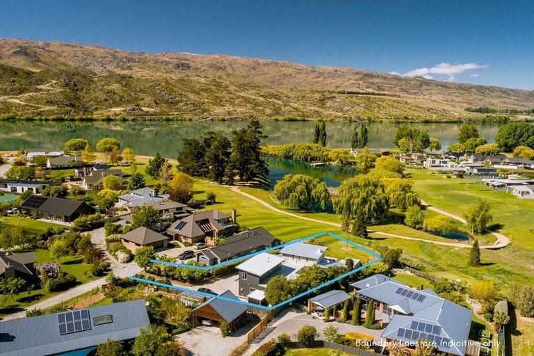 Photo of property in 8 Pisa Moorings Road, Mount Pisa, Cromwell, 9383