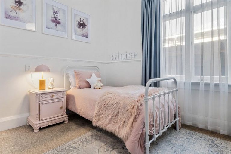 Photo of property in 28 Cleveland Street, Edgeware, Christchurch, 8013