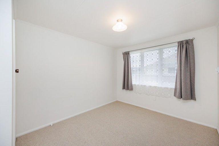 Photo of property in 35 Wilson Crescent, Highbury, Palmerston North, 4412